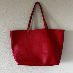 EUC MARK & GRAHAM 100% LEATHER LARGE TOTE BAG